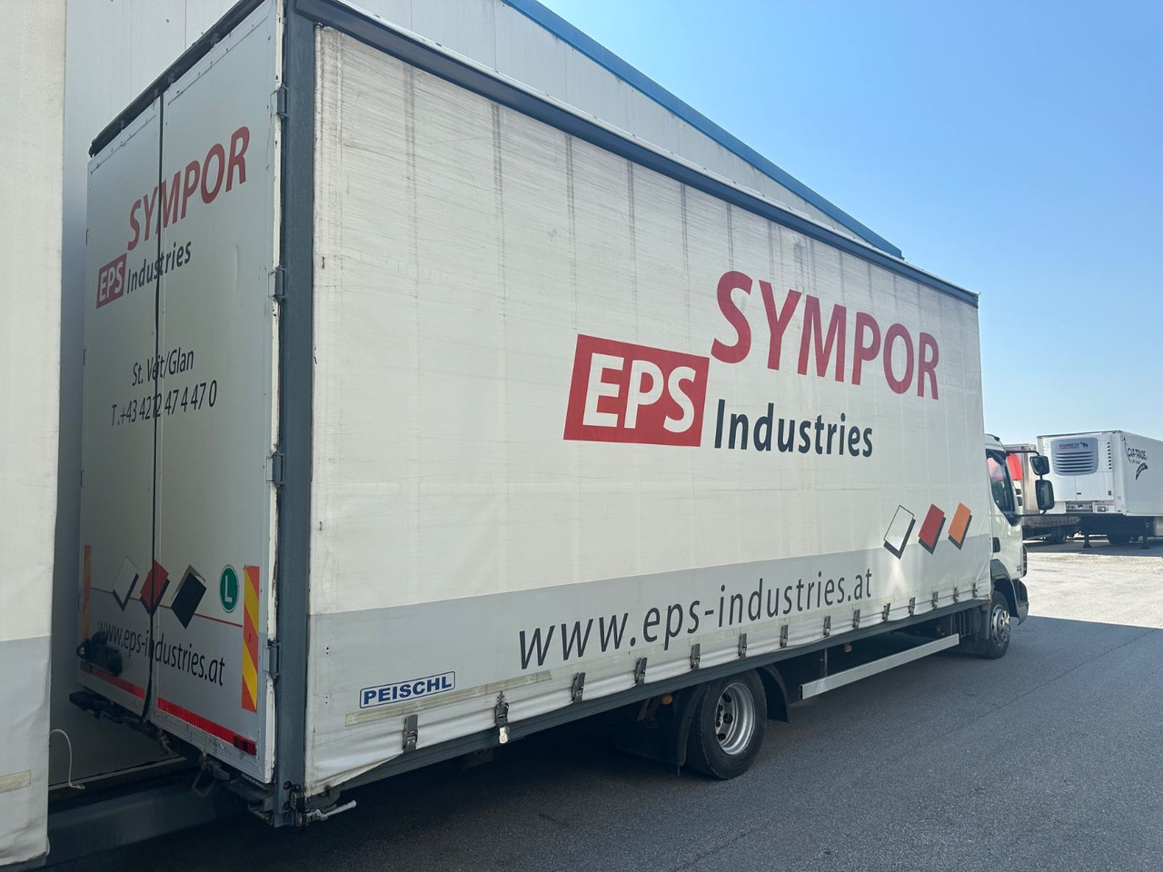 DAF LF 250 Schalter 120m° TÜV - Camión lona: foto 3 DAF LF 250 Schalter 120m° TÜV - Camión lona: foto 3