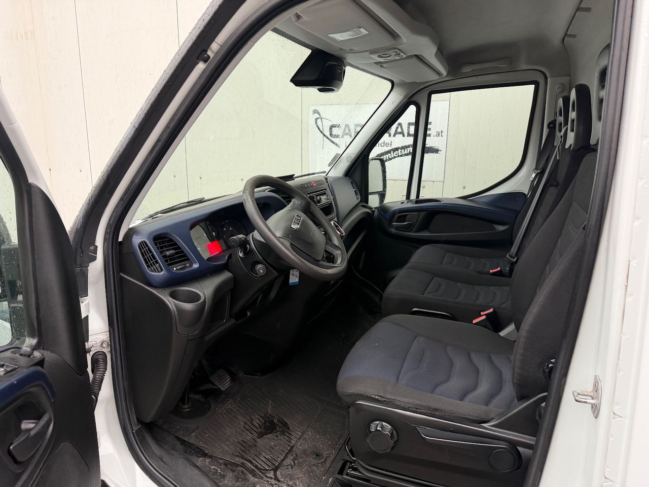 Iveco Daily 35S14 HiMatic L4H3 Maxi Iveco Daily 35S14 HiMatic L4H3 Maxi - Furgón: foto 5 Iveco Daily 35S14 HiMatic L4H3 Maxi Iveco Daily 35S14 HiMatic L4H3 Maxi - Furgón: foto 5