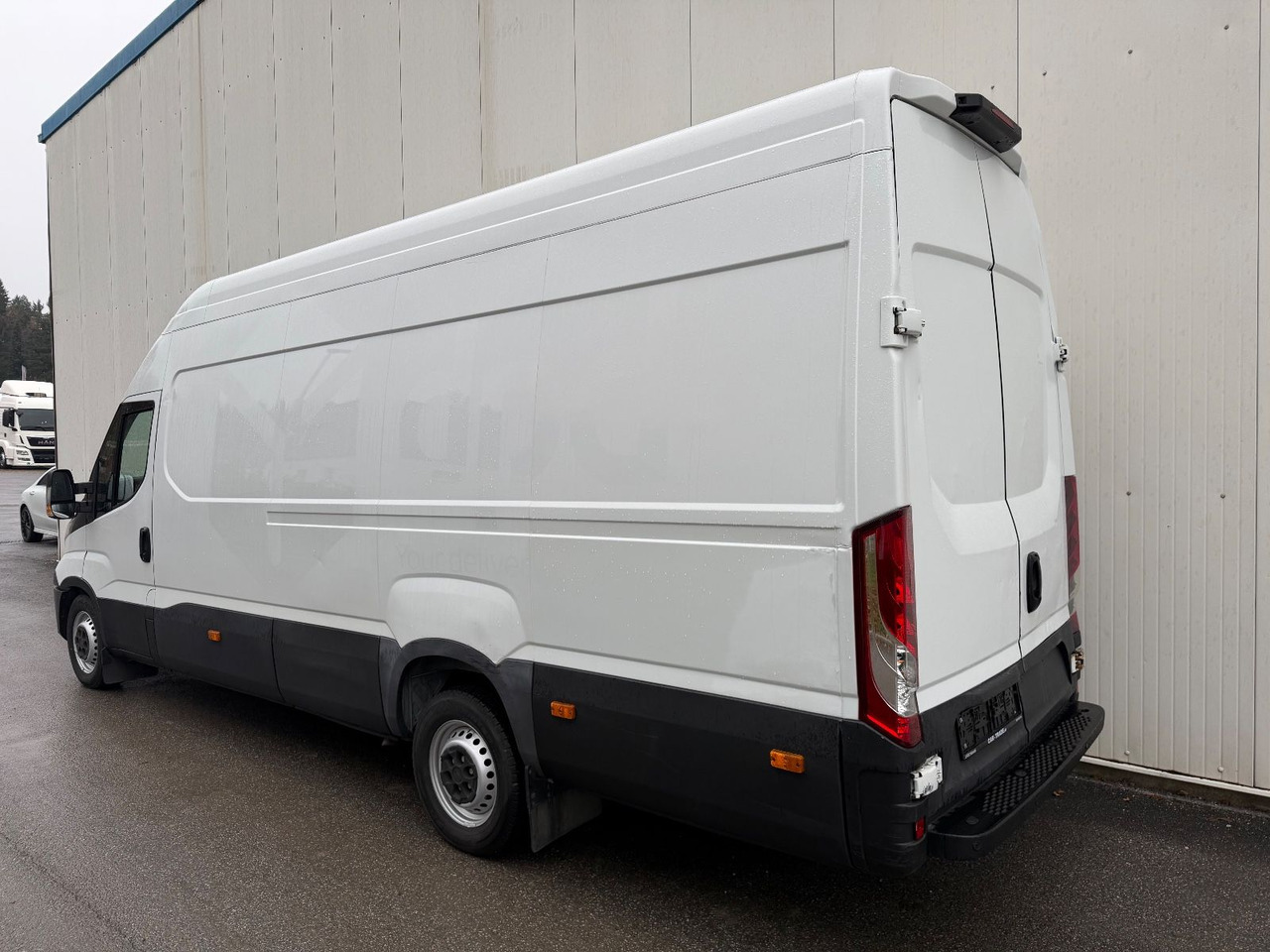 Iveco Daily 35S14 HiMatic L4H3 Maxi Iveco Daily 35S14 HiMatic L4H3 Maxi - Furgón: foto 4 Iveco Daily 35S14 HiMatic L4H3 Maxi Iveco Daily 35S14 HiMatic L4H3 Maxi - Furgón: foto 4