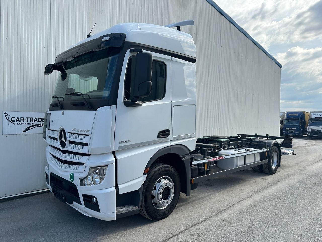 Mercedes-Benz Actros 1945 Standard 2T LBW - Camión portacontenedore/ Intercambiable: foto 1 Mercedes-Benz Actros 1945 Standard 2T LBW - Camión portacontenedore/ Intercambiable: foto 1