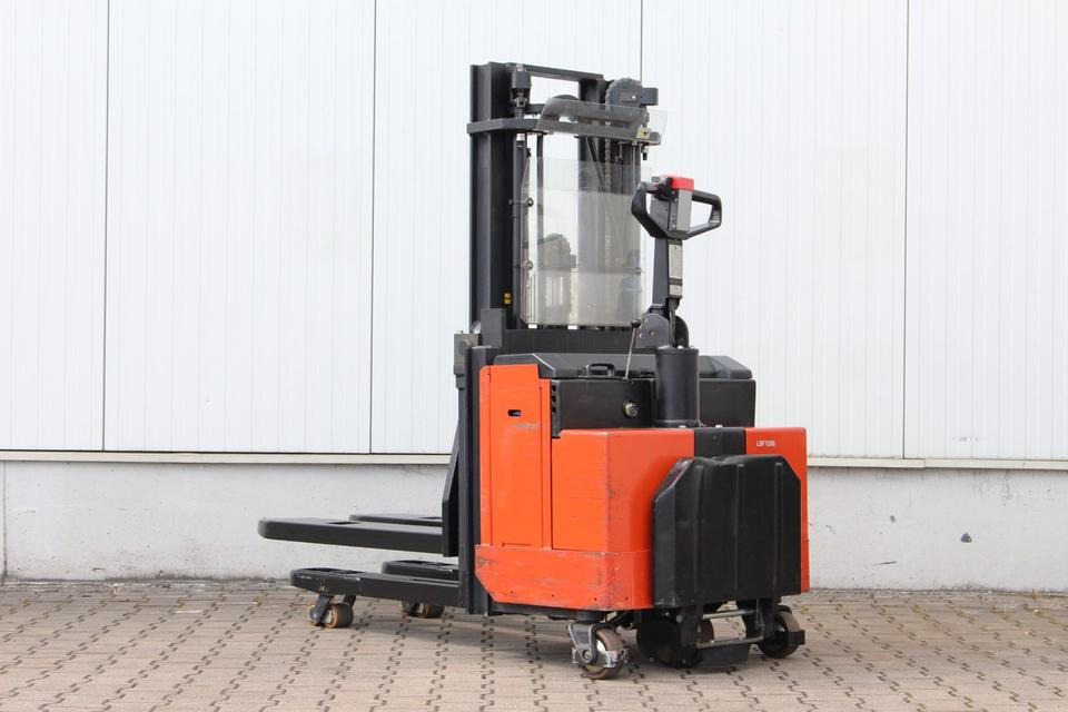 BT LSF1250 Triplex mit Initialhub - Apilador: foto 2 BT LSF1250 Triplex mit Initialhub - Apilador: foto 2