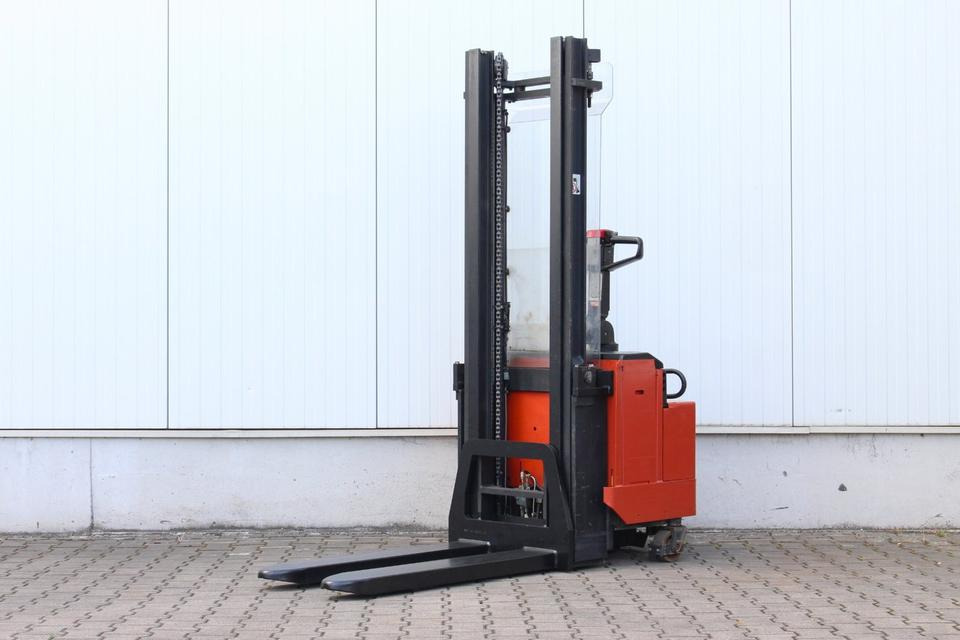BT LSV1250 - 3400mm - Apilador: foto 2 BT LSV1250 - 3400mm - Apilador: foto 2