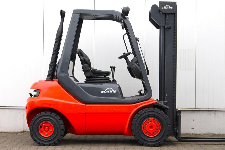 LINDE H20D Diesel TOP Zustand - UVV NEU - Carretilla elevadora diésel: foto 3 LINDE H20D Diesel TOP Zustand - UVV NEU - Carretilla elevadora diésel: foto 3