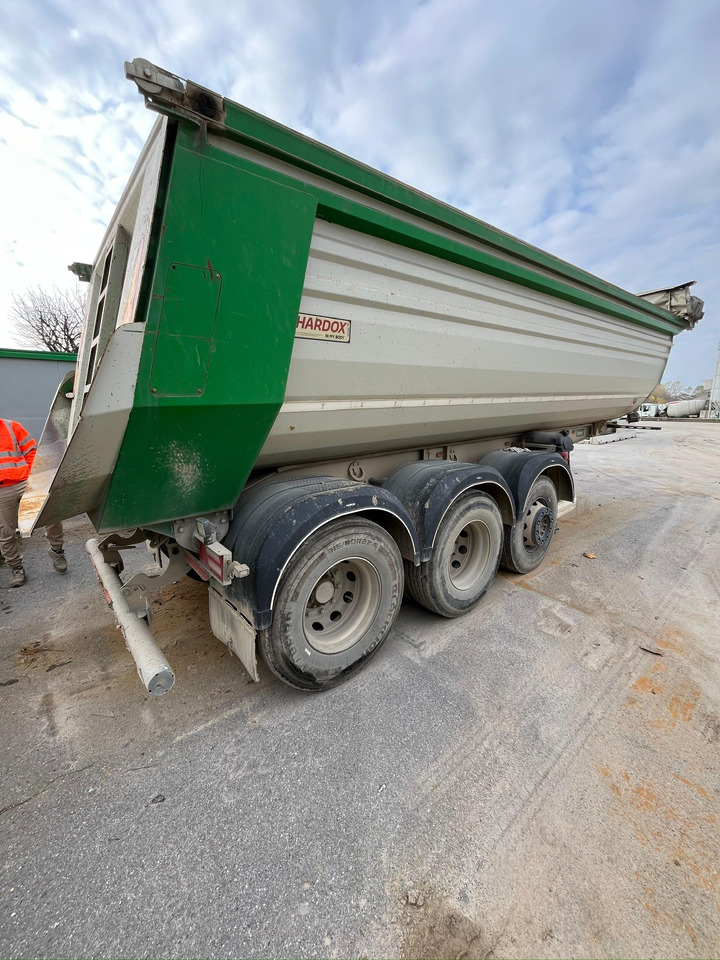 MANTELLA TRAILERS Stratosphere SRM3 - Semirremolque volquete: foto 3 MANTELLA TRAILERS Stratosphere SRM3 - Semirremolque volquete: foto 3