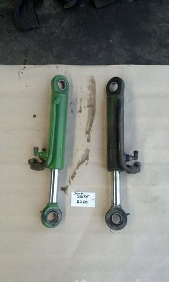 JOHN DEERE 6420 SIŁOWNIK AL150654 - Dirección: foto 1 JOHN DEERE 6420 SIŁOWNIK AL150654 - Dirección: foto 1