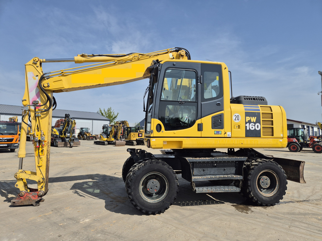 KOMATSU PW 160 - 8 - Excavadora de ruedas: foto 1 KOMATSU PW 160 - 8 - Excavadora de ruedas: foto 1
