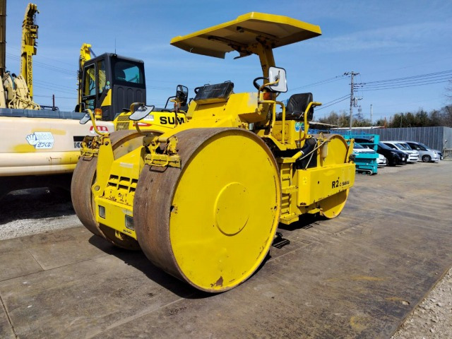 SAKAI R2-2 - Apisonadora de asfalto: foto 1 SAKAI R2-2 - Apisonadora de asfalto: foto 1