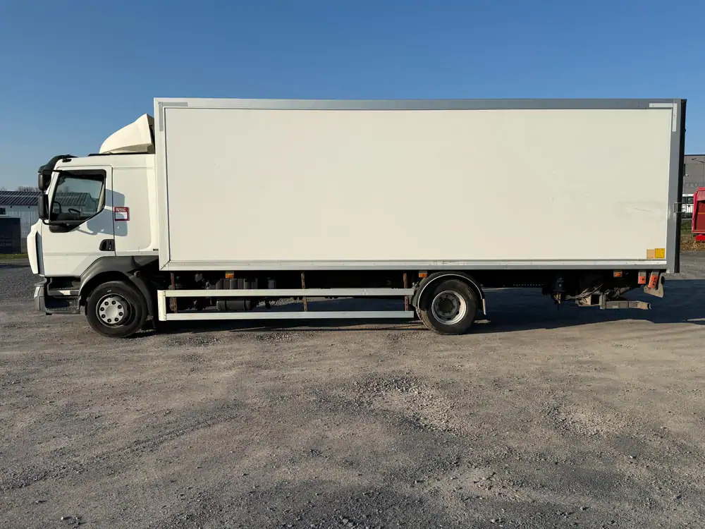 Renault D14 250 *D14 250 cv* - Camión caja cerrada: foto 5 Renault D14 250 *D14 250 cv* - Camión caja cerrada: foto 5