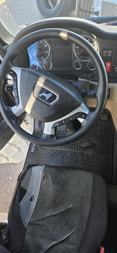 MAN TGX 18 500 - Cabeza tractora: foto 5 MAN TGX 18 500 - Cabeza tractora: foto 5