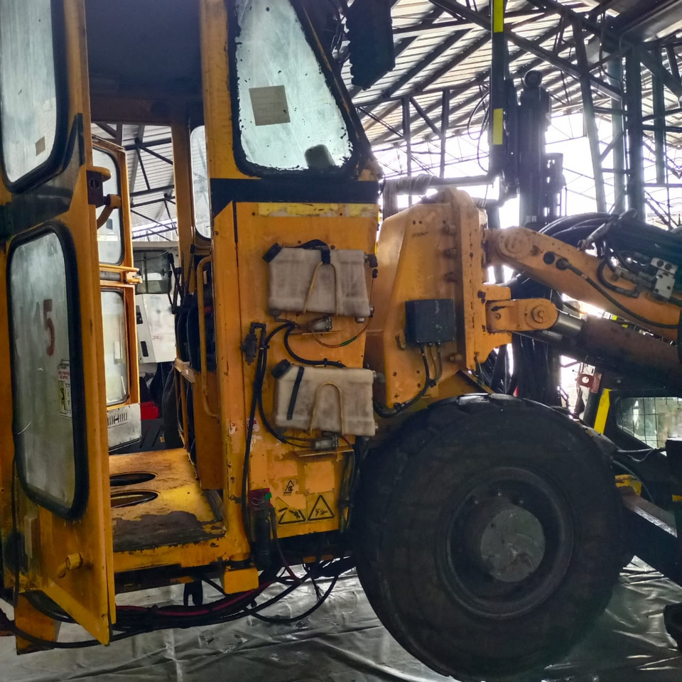 Maquinaria para minería EPIROC BOOMER 282S: foto 8 Maquinaria para minería EPIROC BOOMER 282S: foto 8