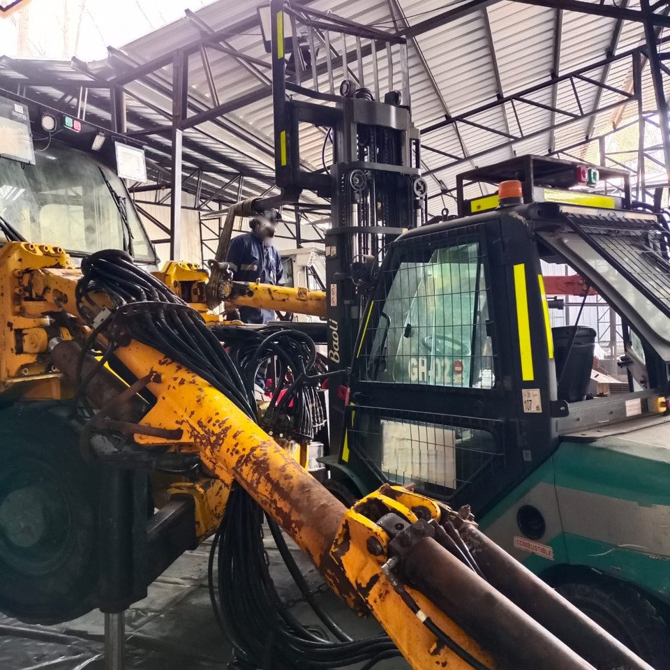 Maquinaria para minería EPIROC BOOMER 282S: foto 12 Maquinaria para minería EPIROC BOOMER 282S: foto 12