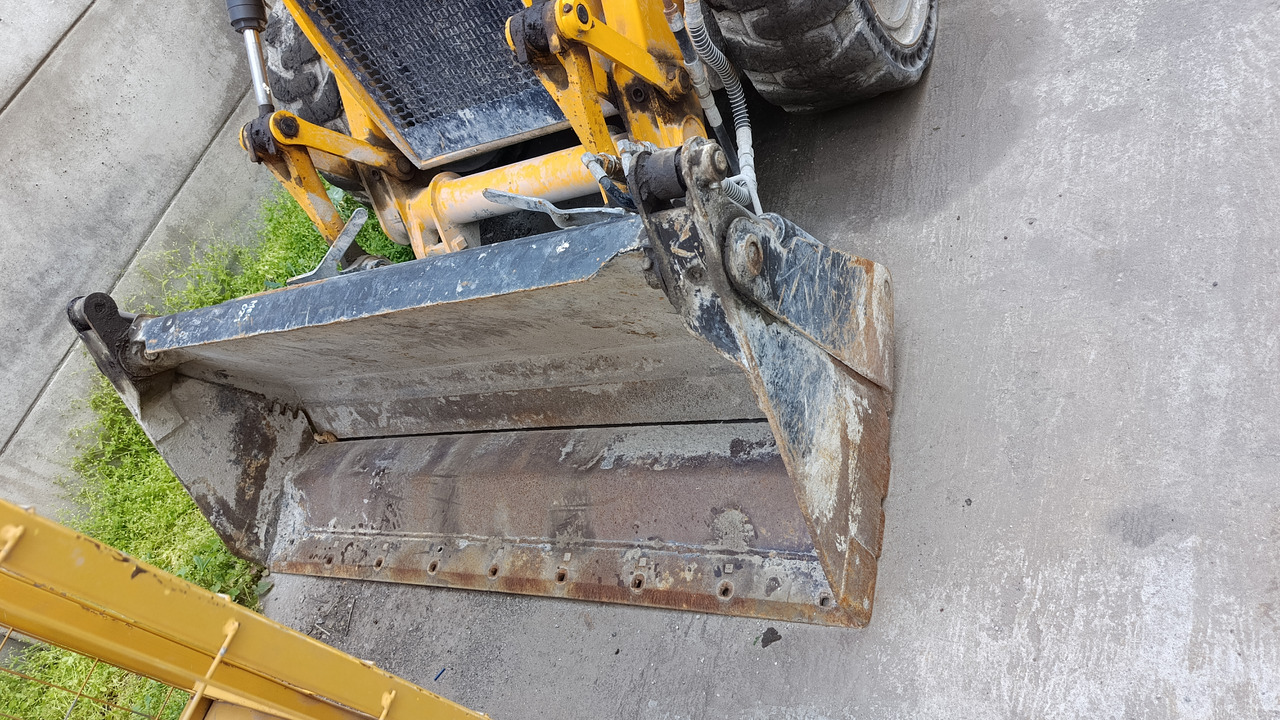 JCB 1CX 08M3WL - Retroexcavadora: foto 2 JCB 1CX 08M3WL - Retroexcavadora: foto 2