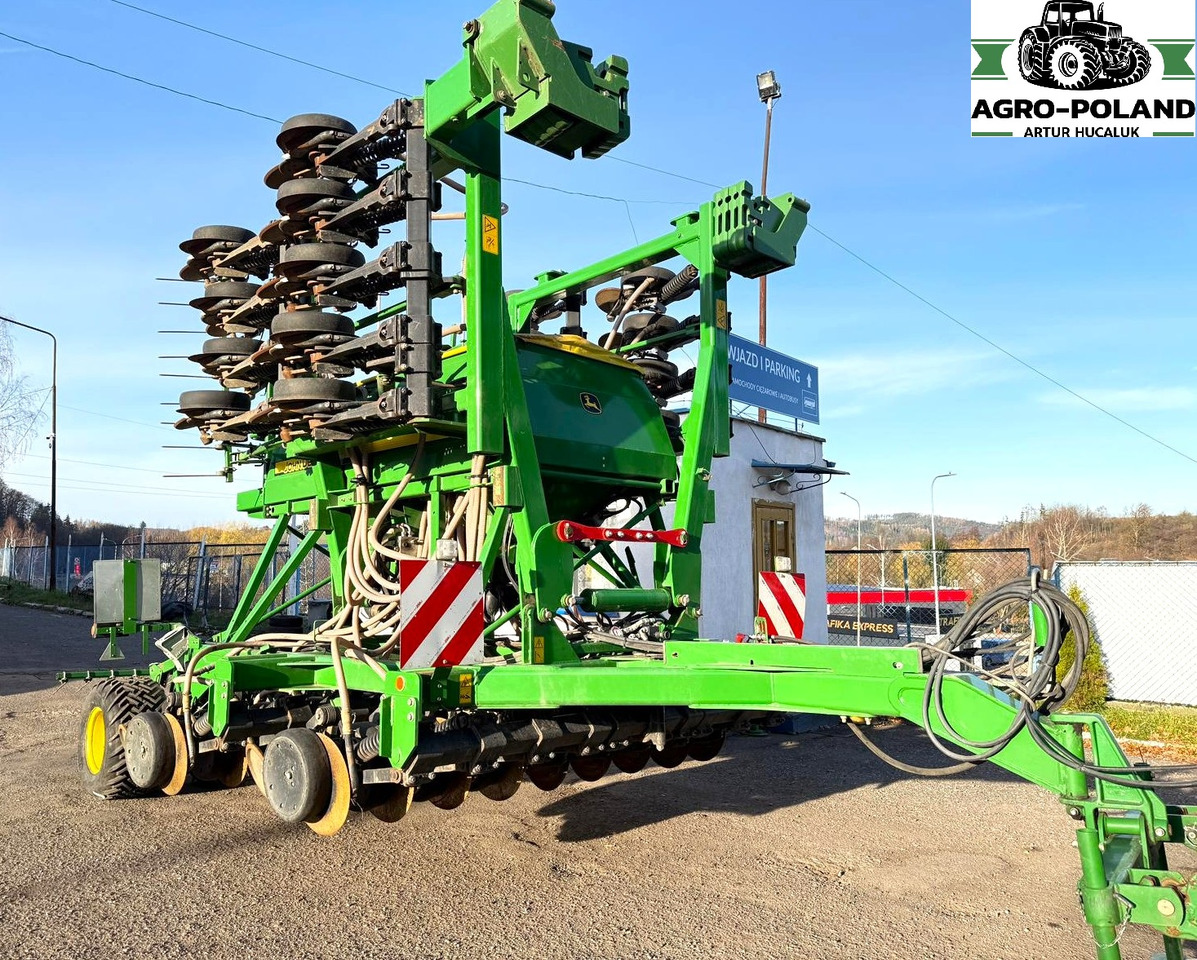 JOHN DEERE 750A - 2017 ROK - 6 M - 2649 H - GREENSTAR/ISOBUS - NOWSZY MODEL - Sembradora: foto 2 JOHN DEERE 750A - 2017 ROK - 6 M - 2649 H - GREENSTAR/ISOBUS - NOWSZY MODEL - Sembradora: foto 2