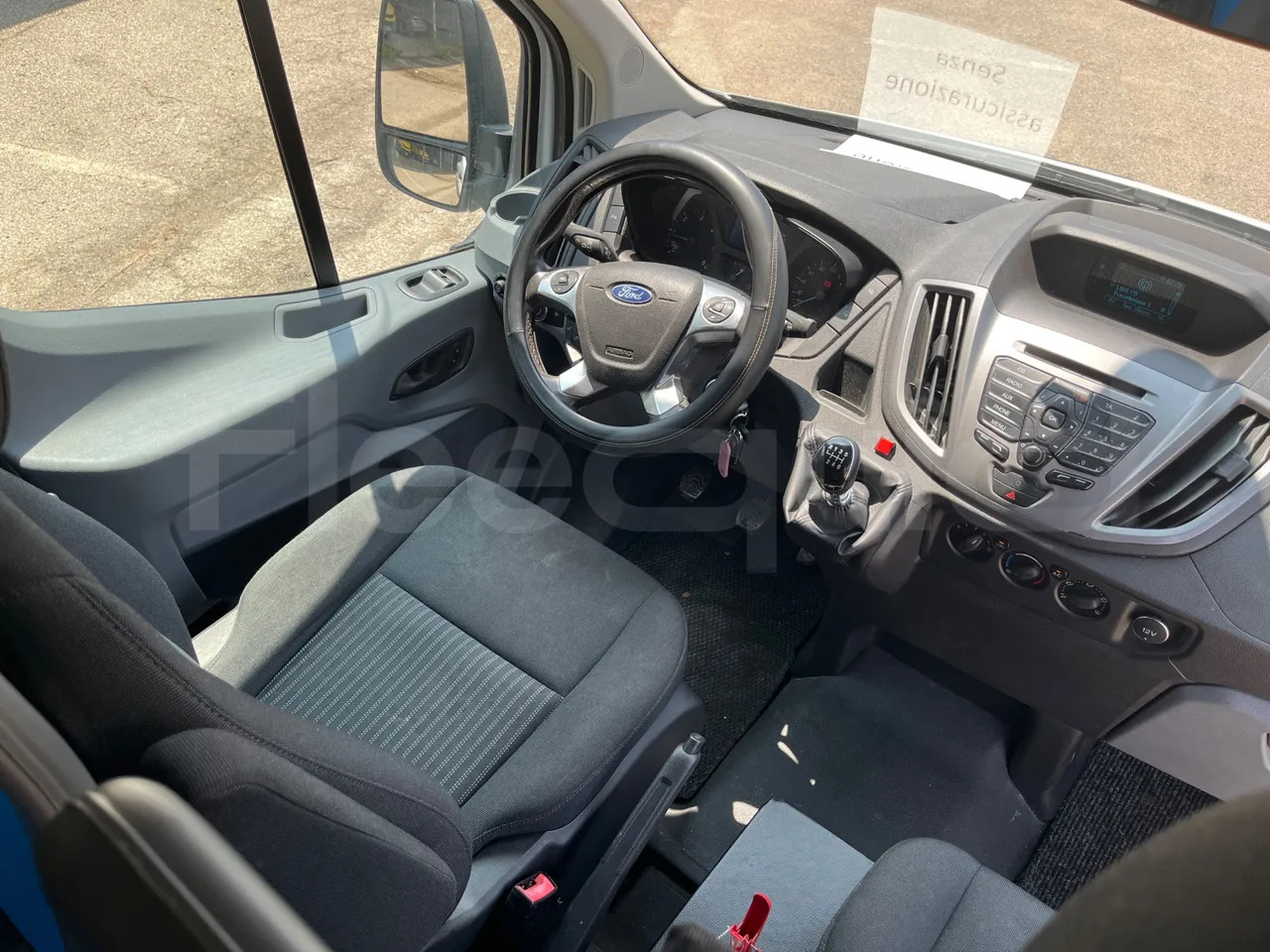 Minibús, Furgoneta de pasajeros Ford Transit: foto 18