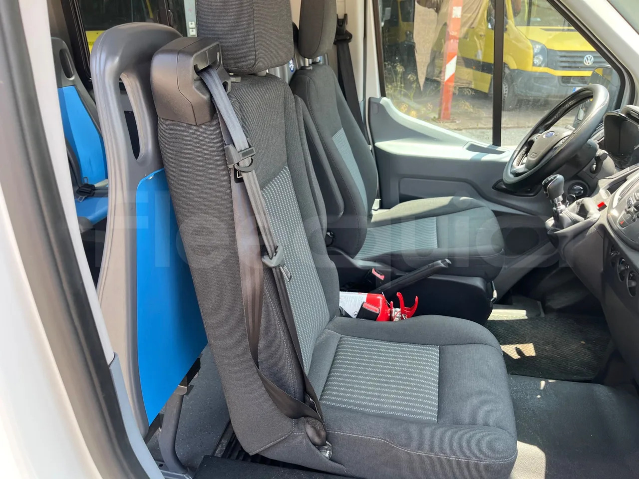 Minibús, Furgoneta de pasajeros Ford Transit: foto 17