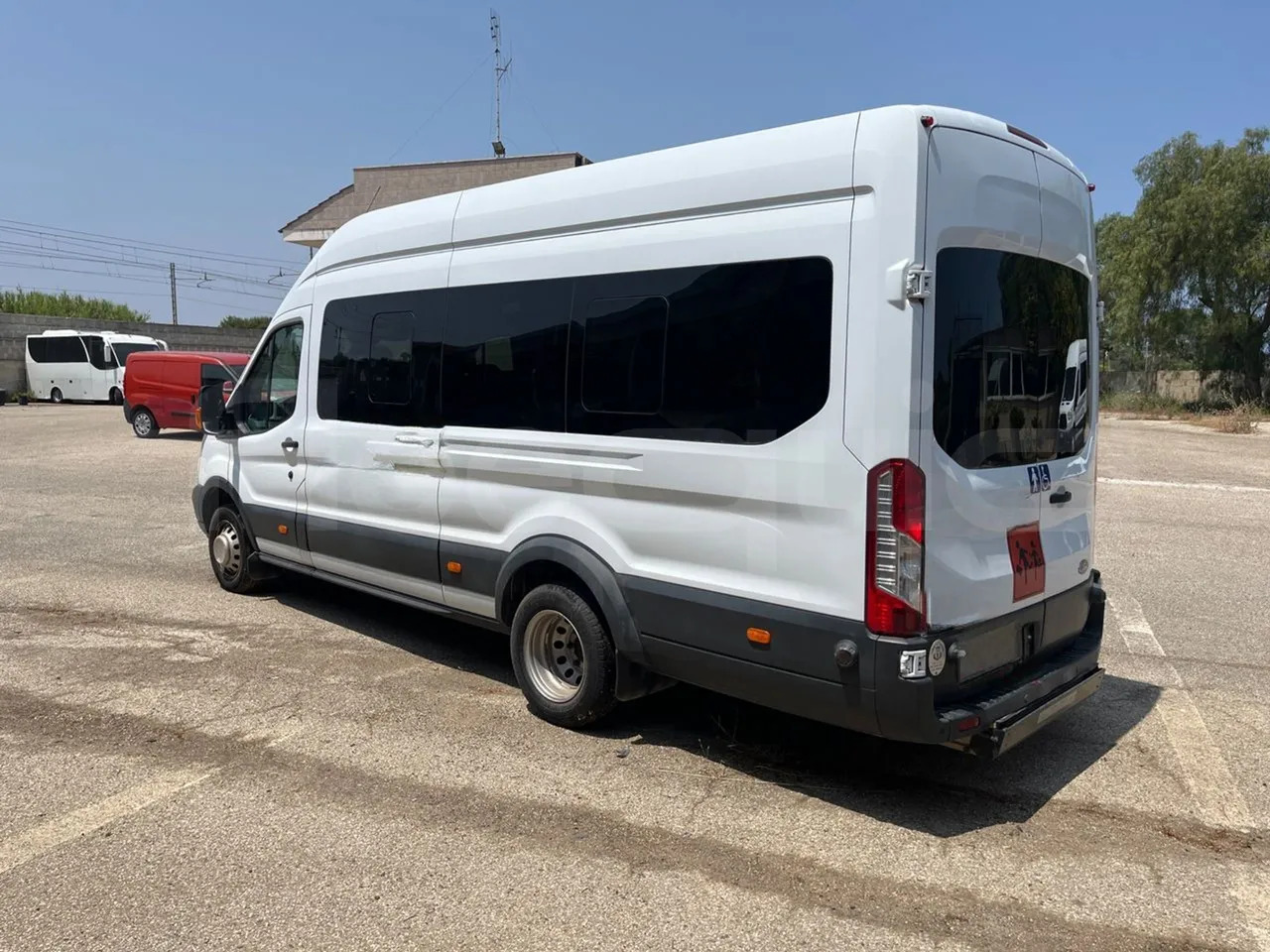Minibús, Furgoneta de pasajeros Ford Transit: foto 7