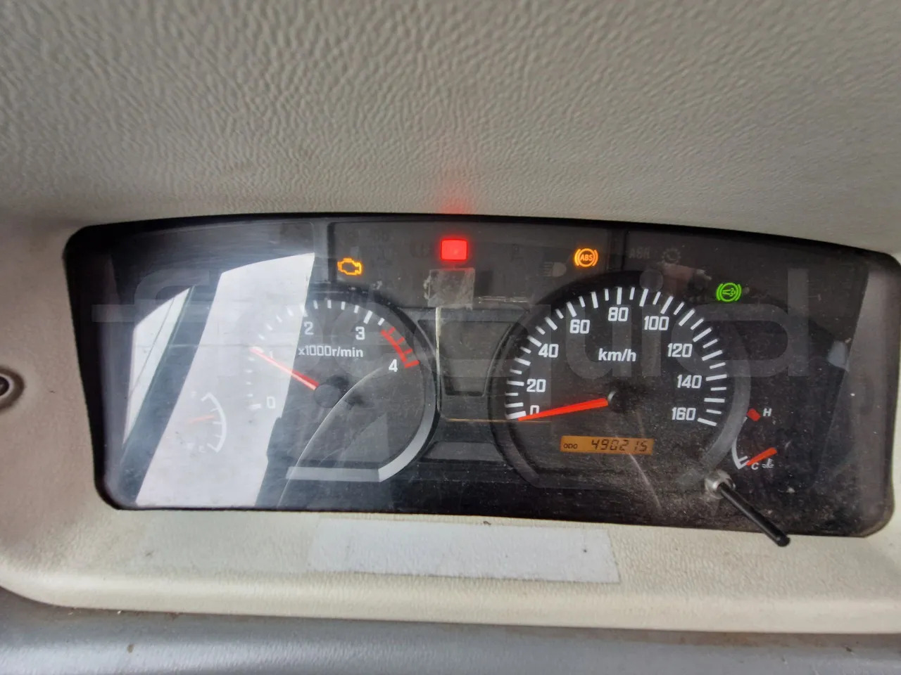 Isuzu Novo - Autocar: foto 3 Isuzu Novo - Autocar: foto 3