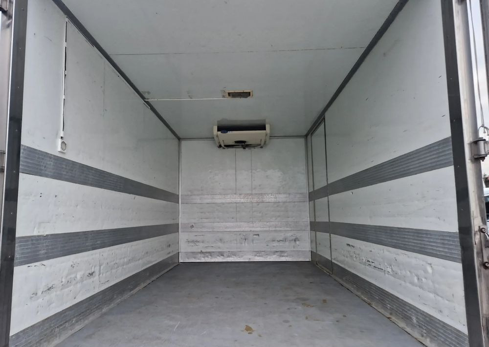 Chłodnia 3.7m ,7 palet, Agregat Carrier, Iveco, stan bardzo dobry. - Carrocería-frigorifico: foto 4 Chłodnia 3.7m ,7 palet, Agregat Carrier, Iveco, stan bardzo dobry. - Carrocería-frigorifico: foto 4