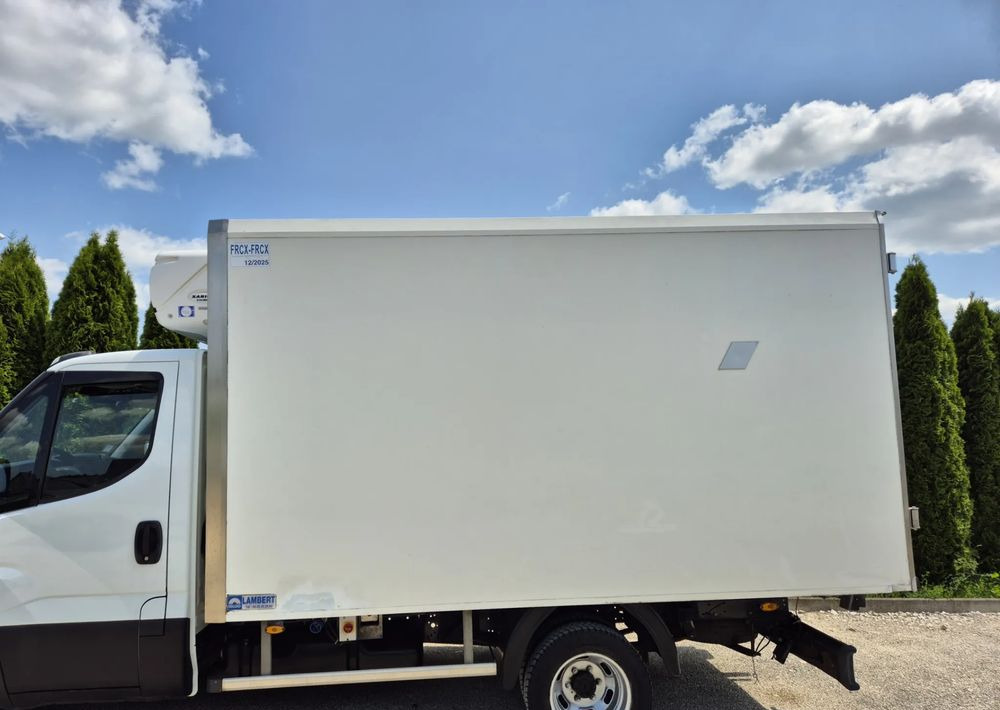 Chłodnia Mroźnia 3.6m 2017 rok Carrier Xarios 600 zasilanie stacjonarne 230v , 2 parowniki, stan bdb! - Carrocería-frigorifico: foto 3 Chłodnia Mroźnia 3.6m 2017 rok Carrier Xarios 600 zasilanie stacjonarne 230v , 2 parowniki, stan bdb! - Carrocería-frigorifico: foto 3