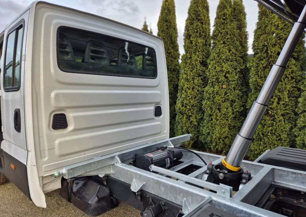 Iveco Iveco 35c18 3.0 180KM Brygadówka/ - Furgoneta basculante: foto 4 Iveco Iveco 35c18 3.0 180KM Brygadówka/ - Furgoneta basculante: foto 4