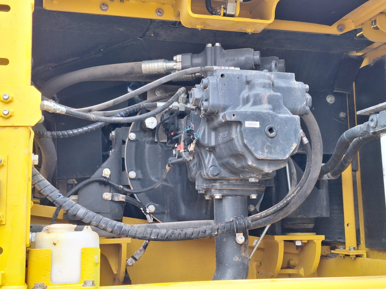 Excavadora de cadenas KOMATSU PC 350 LC - 8MO: foto 14