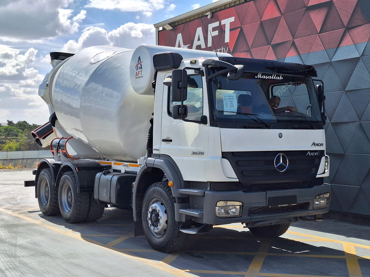 MERCEDES-BENZ AXOR 3028 - Camión hormigonera: foto 3 MERCEDES-BENZ AXOR 3028 - Camión hormigonera: foto 3