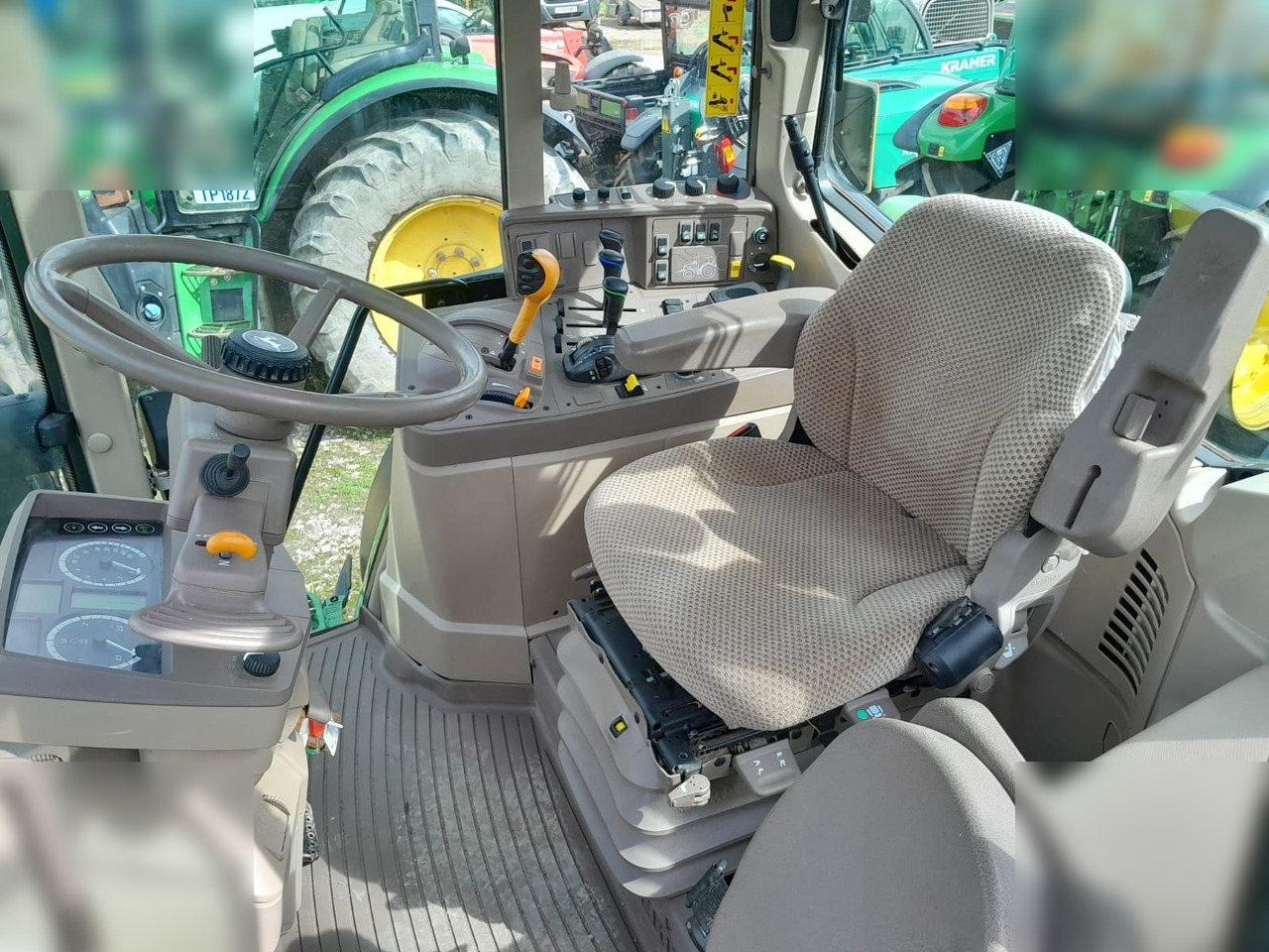 Tractor 2018 JOHN DEERE 6130M: foto 15