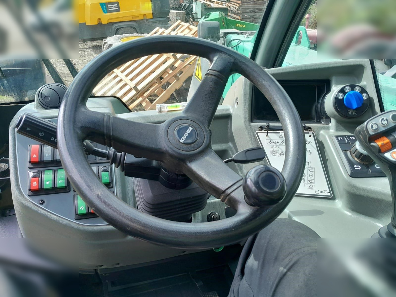 Manipulador telescópico 2022 KRAMER KT356: foto 9