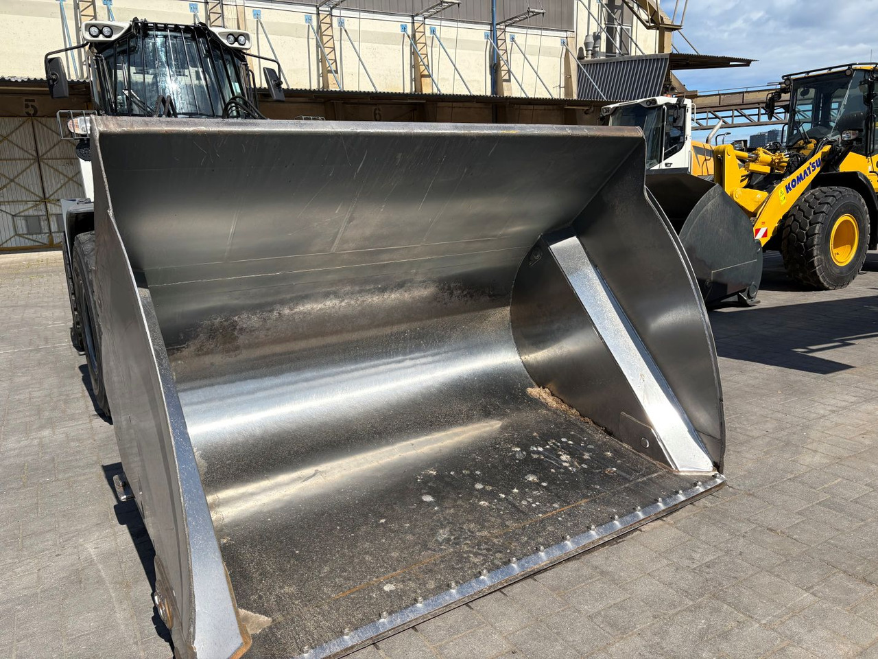 LIEBHERR L538 - Cargadora de ruedas: foto 5 LIEBHERR L538 - Cargadora de ruedas: foto 5