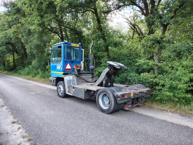 Terberg Yt180 - Tractor industrial: foto 3 Terberg Yt180 - Tractor industrial: foto 3