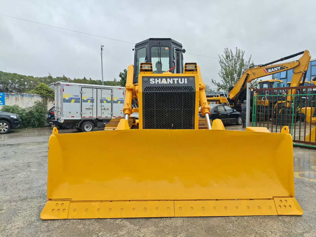 SHANTUI sd16 bullldozer made in china low price for sale - Bulldozer: foto 2 SHANTUI sd16 bullldozer made in china low price for sale - Bulldozer: foto 2