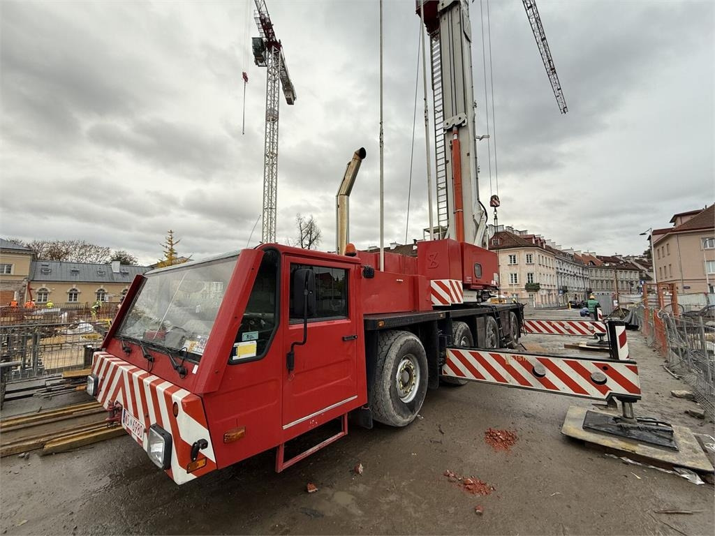 Spierings AT4 SK488 / 2006 / AC - Klimatyzacja (2x diesel) - Grúa automontante: foto 2 Spierings AT4 SK488 / 2006 / AC - Klimatyzacja (2x diesel) - Grúa automontante: foto 2