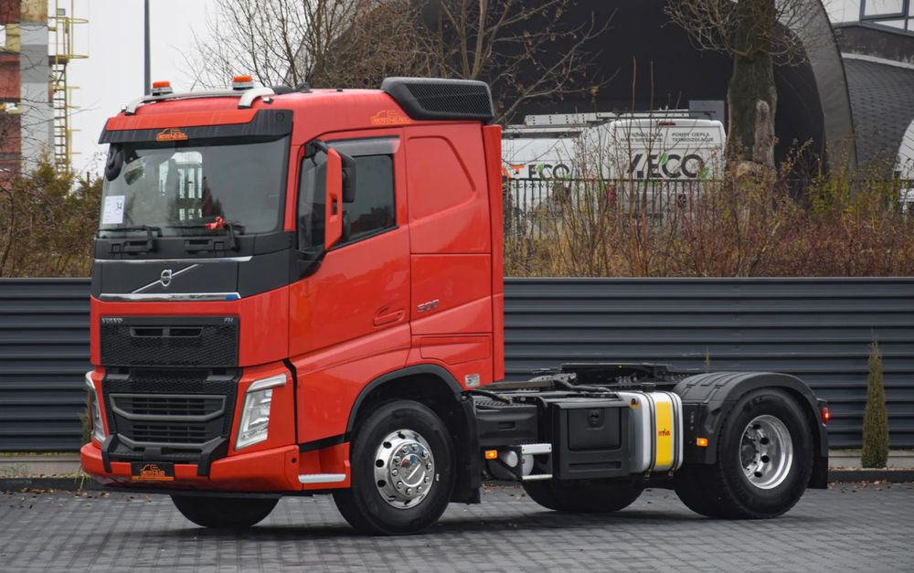 Volvo FH500 / NISKA KABINA / HYDRAULIKA / EURO 6 / ACC / LEDY / ALUFELGI / SERWISOWANY / SPROWADZONY - Cabeza tractora: foto 1 Volvo FH500 / NISKA KABINA / HYDRAULIKA / EURO 6 / ACC / LEDY / ALUFELGI / SERWISOWANY / SPROWADZONY - Cabeza tractora: foto 1