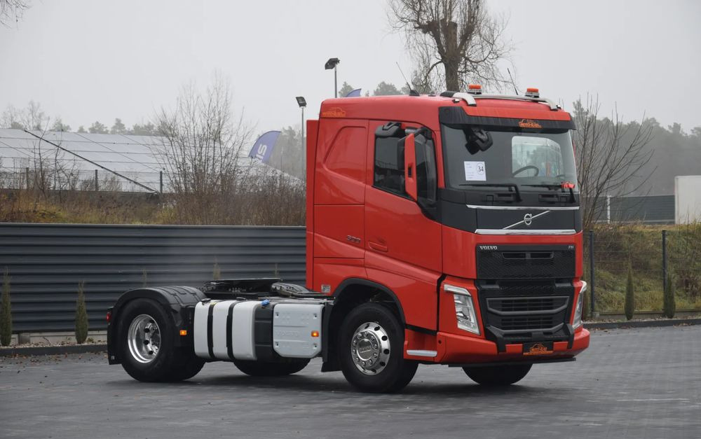 Volvo FH500 / NISKA KABINA / HYDRAULIKA / EURO 6 / ACC / LEDY / ALUFELGI / SERWISOWANY / SPROWADZONY - Cabeza tractora: foto 3 Volvo FH500 / NISKA KABINA / HYDRAULIKA / EURO 6 / ACC / LEDY / ALUFELGI / SERWISOWANY / SPROWADZONY - Cabeza tractora: foto 3