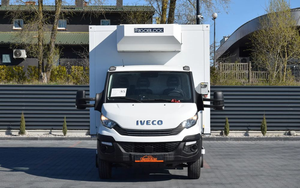 Iveco DAILY 70C18 / 3.0 - 180 KM / AUTOMAT HI-MATIC / 3 OSOBY / CHŁODNIA - MROŹNIA 4,55 M / AGREGAD FRIGOBLOCK / WINDA SORENSEN / KLIMA / TEMPOMAT / KAMERA COFANIA / REGULOWANE ZAWIESZENIE / SERWISOWA - Furgoneta frigorifica: foto 2 Iveco DAILY 70C18 / 3.0 - 180 KM / AUTOMAT HI-MATIC / 3 OSOBY / CHŁODNIA - MROŹNIA 4,55 M / AGREGAD FRIGOBLOCK / WINDA SORENSEN / KLIMA / TEMPOMAT / KAMERA COFANIA / REGULOWANE ZAWIESZENIE / SERWISOWA - Furgoneta frigorifica: foto 2