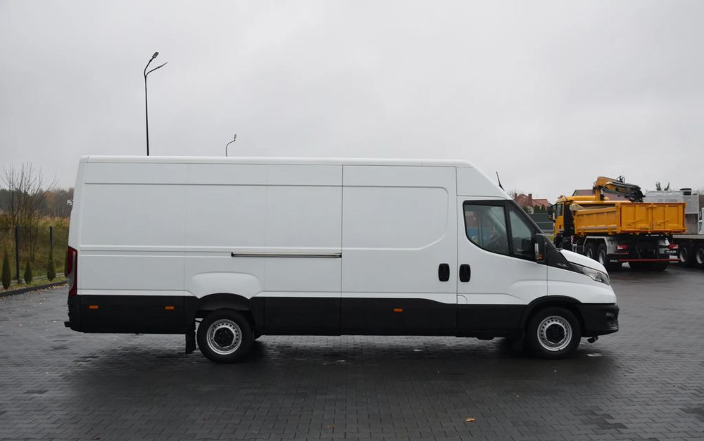 Iveco DAILY MAXI 35S16 / 2.3 - 160 KM / NOWY MODEL / 3 OSOBY / DOSTAWCZE / BLASZAK / KLIMA / CZUJNIKI COFANIA / TRYB CITY-ECO / 2023 / SERWISOWANY / SPROWADZONY Z NIEMIEC - Furgón: foto 4 Iveco DAILY MAXI 35S16 / 2.3 - 160 KM / NOWY MODEL / 3 OSOBY / DOSTAWCZE / BLASZAK / KLIMA / CZUJNIKI COFANIA / TRYB CITY-ECO / 2023 / SERWISOWANY / SPROWADZONY Z NIEMIEC - Furgón: foto 4