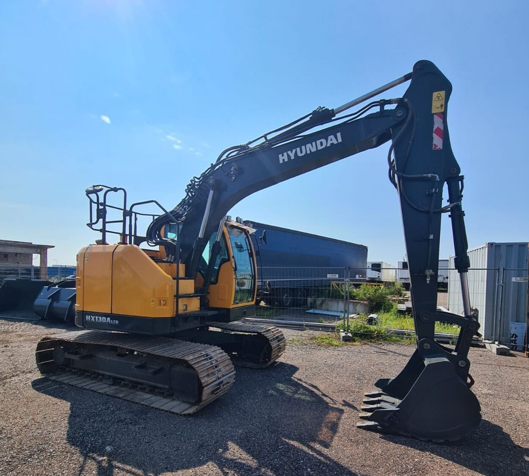 HYUNDAI HX130ALCR - Excavadora de cadenas: foto 3 HYUNDAI HX130ALCR - Excavadora de cadenas: foto 3