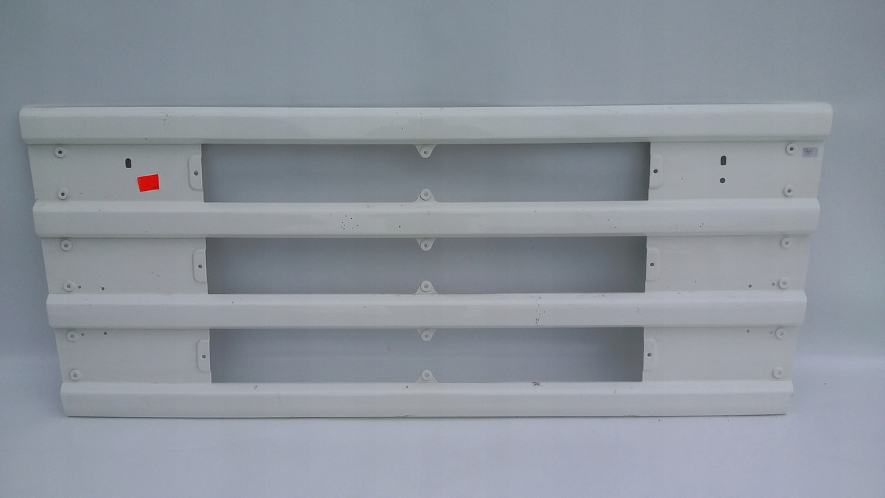 MASKA ATRAPA GRILL SCANIA 4 NR 945 - Parrilla para Camión: foto 1 MASKA ATRAPA GRILL SCANIA 4 NR 945 - Parrilla para Camión: foto 1