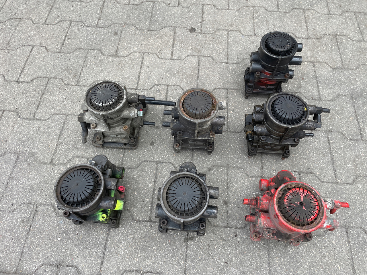 ZAWÓR PRZYCZEPY EBS MAN TGX TGS TGA 0486205022 81523016206 - Válvula de freno: foto 5 ZAWÓR PRZYCZEPY EBS MAN TGX TGS TGA 0486205022 81523016206 - Válvula de freno: foto 5