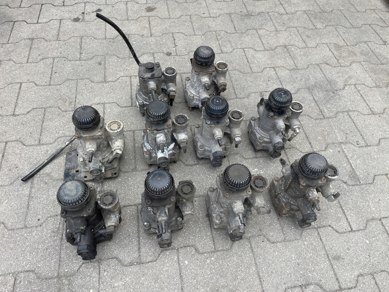 ZAWÓR STERUJĄCY NACZEPY PRZYCZEPY WABC0 MAN DAF 9730090067 - Válvula de freno: foto 5 ZAWÓR STERUJĄCY NACZEPY PRZYCZEPY WABC0 MAN DAF 9730090067 - Válvula de freno: foto 5