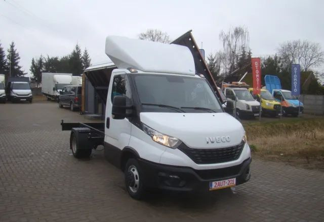 Iveco DAILY 35 C 15 3.5T 4.60M 3.5T NA HAKU CLIMATRONIC - Furgoneta basculante: foto 3 Iveco DAILY 35 C 15 3.5T 4.60M 3.5T NA HAKU CLIMATRONIC - Furgoneta basculante: foto 3