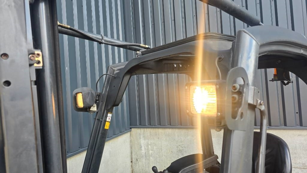 Linde E18L-01 - Carretilla elevadora eléctrica: foto 5 Linde E18L-01 - Carretilla elevadora eléctrica: foto 5