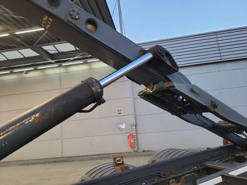 Scania G410 - Camión multibasculante: foto 4 Scania G410 - Camión multibasculante: foto 4