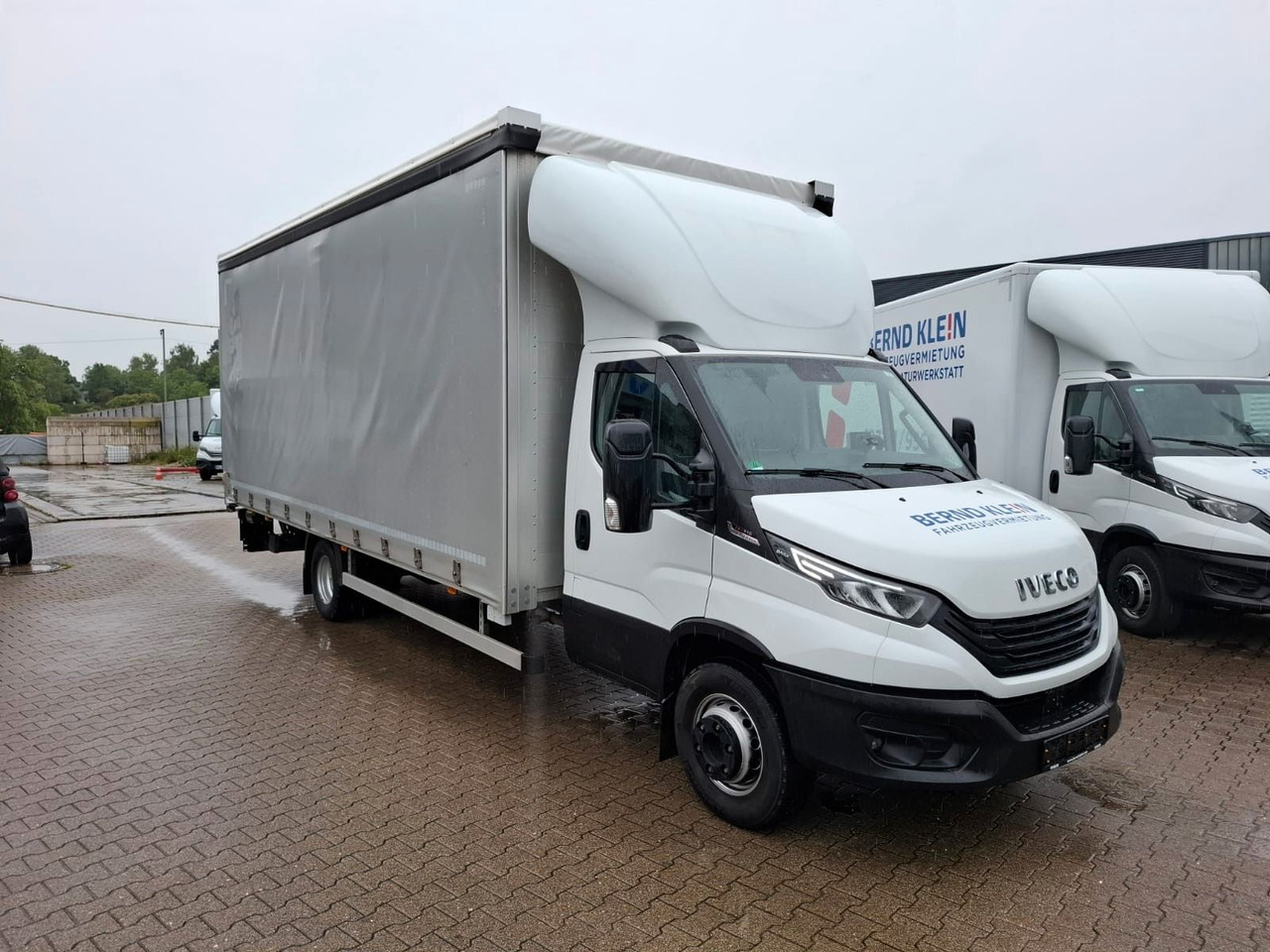 Iveco 72-210A8/P, Klima, Luft, HiMatik, LBW, RFK, - Furgoneta con lona: foto 4 Iveco 72-210A8/P, Klima, Luft, HiMatik, LBW, RFK, - Furgoneta con lona: foto 4