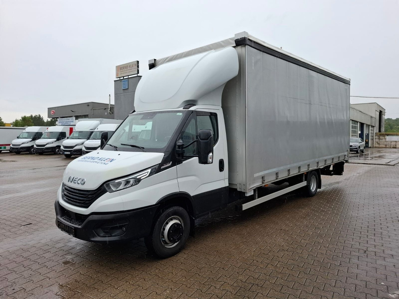 Iveco 72-210A8/P, Klima, Luft, HiMatik, LBW, RFK, - Furgoneta con lona: foto 1 Iveco 72-210A8/P, Klima, Luft, HiMatik, LBW, RFK, - Furgoneta con lona: foto 1