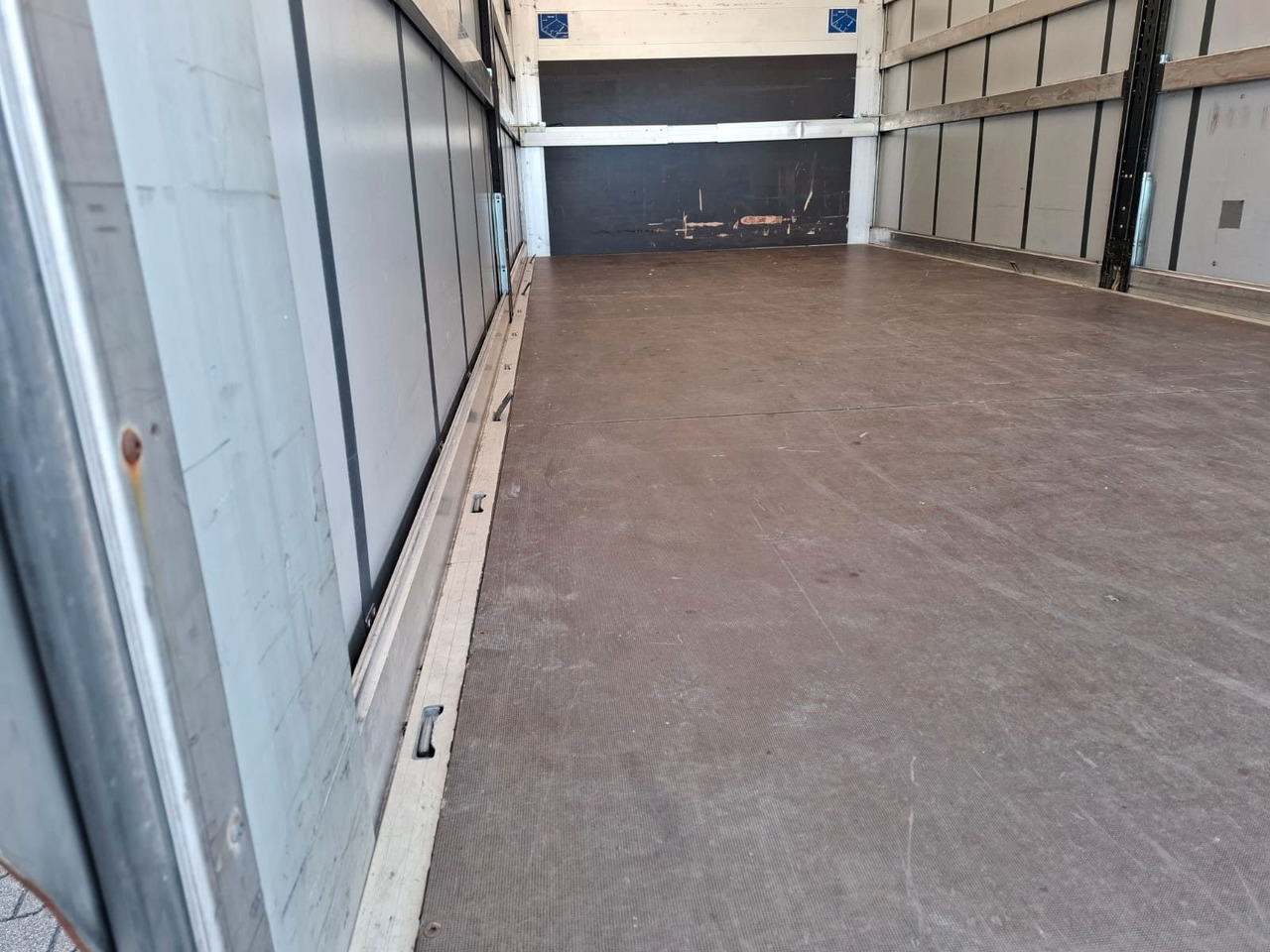 Iveco 72-210P/A8,Luft,HiMatic,LBW,Schiebepl., - Furgoneta con lona: foto 5 Iveco 72-210P/A8,Luft,HiMatic,LBW,Schiebepl., - Furgoneta con lona: foto 5