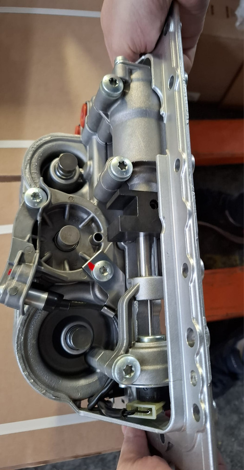 ASTRONIC ZF - Caja de cambios y piezas para Camión: foto 3 ASTRONIC ZF - Caja de cambios y piezas para Camión: foto 3