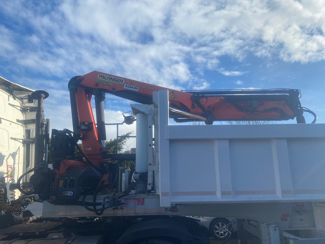 RENAULT T460 - Camión volquete: foto 5 RENAULT T460 - Camión volquete: foto 5