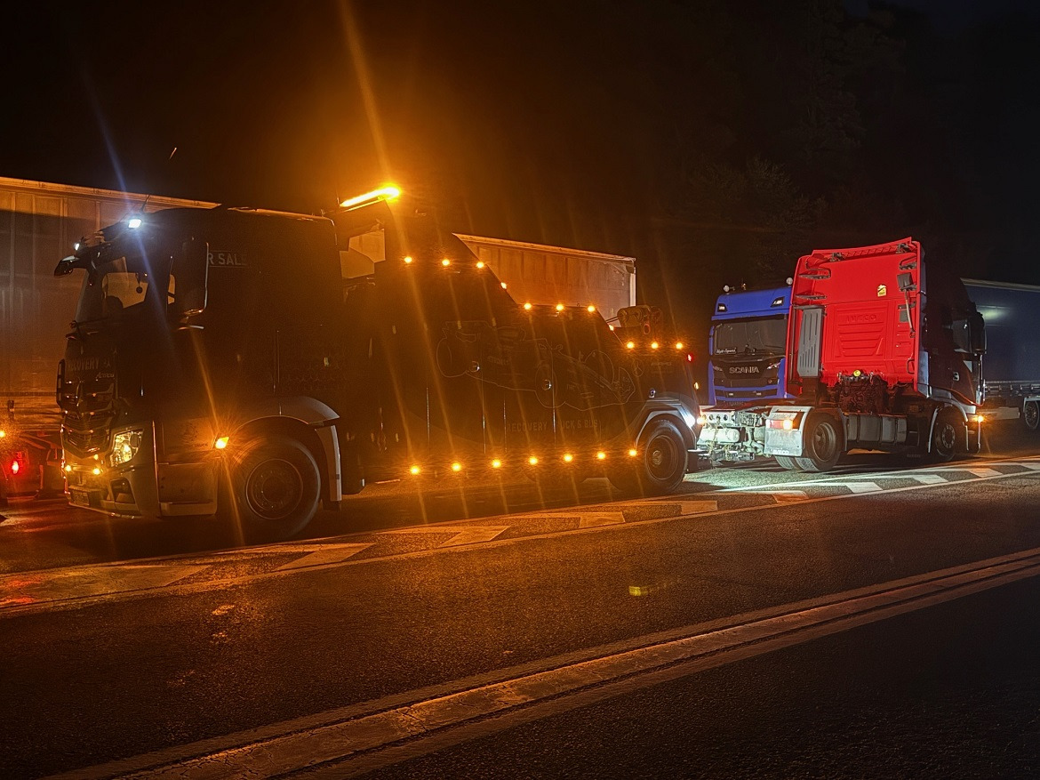 Leasing de MERCEDES-BENZ Actros 2043 MERCEDES-BENZ Actros 2043: foto 12 Leasing de MERCEDES-BENZ Actros 2043 MERCEDES-BENZ Actros 2043: foto 12