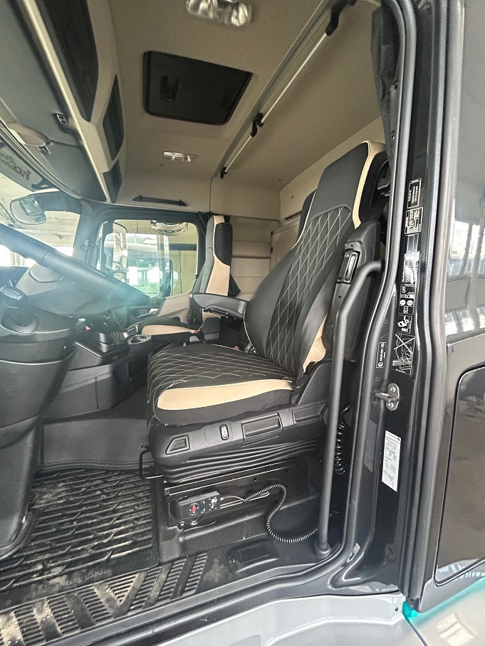 Leasing de MERCEDES-BENZ Actros 2043 MERCEDES-BENZ Actros 2043: foto 16 Leasing de MERCEDES-BENZ Actros 2043 MERCEDES-BENZ Actros 2043: foto 16